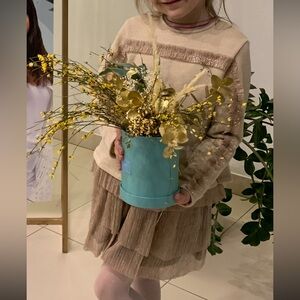 Girl’s skirt set size 7-8 with golden shimmer